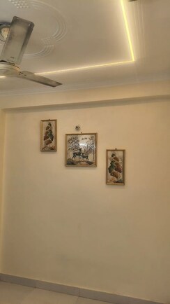 1 BHK +Builder Floor For Rent in Neb Sarai