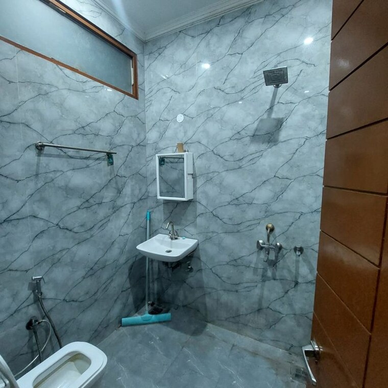 Bathroom, gmada-eco-city 3 Bedroom 2700 Sq.Ft. Independent House In North Mullanpur Chandigarh 10662964