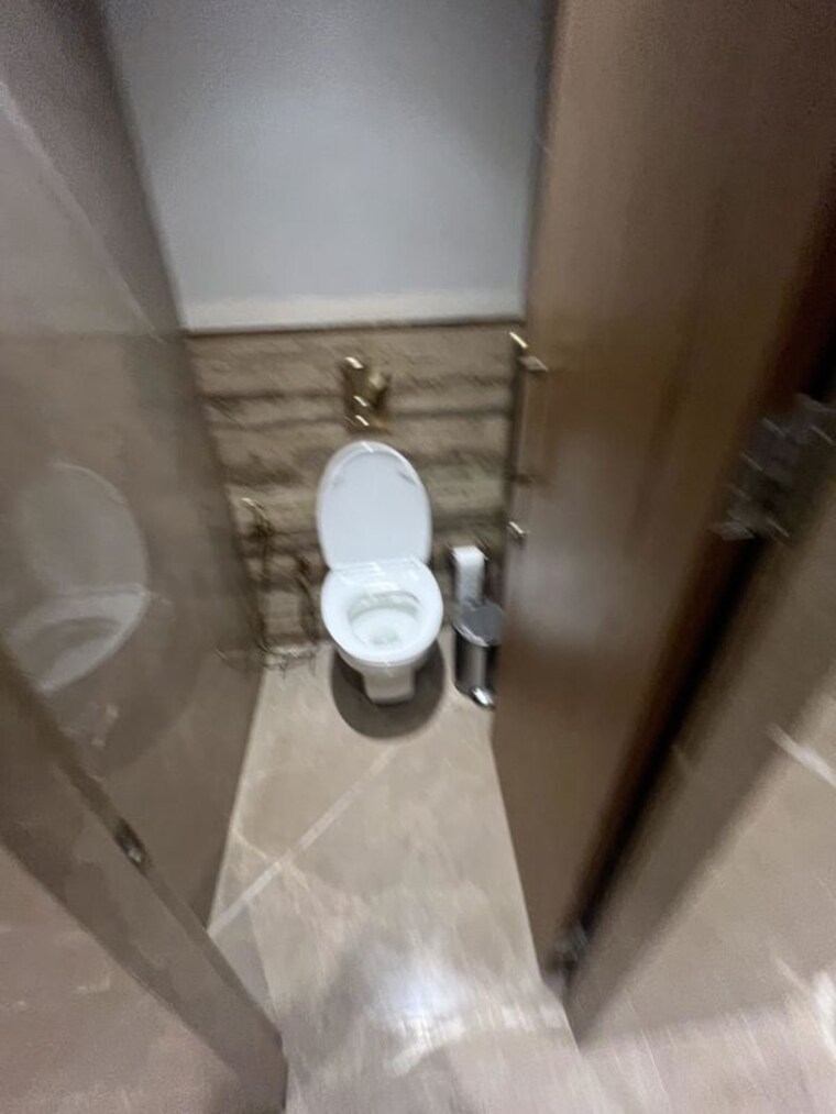 Bathroom, one-lodha-place Commercial Office Space 730 Sq.Ft. In Lower Parel Mumbai 10662997