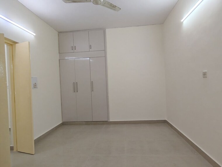 Bedroom, vasant kunj 3 Bedroom 1800 Sq.Ft. Apartment In Vasant Kunj Delhi 10662867