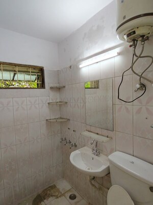 Bathroom in 3 BHK Apartment at Vasant Kunj – for Rent
