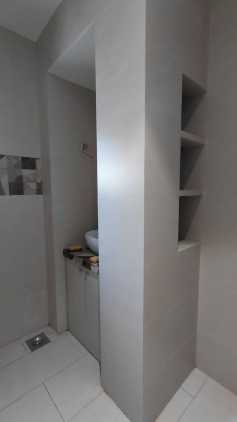 Bathroom, rizvi-complex-phase-ii 2.5 Bedroom 900 Sq.Ft. Apartment In Bandra West Mumbai 10663033