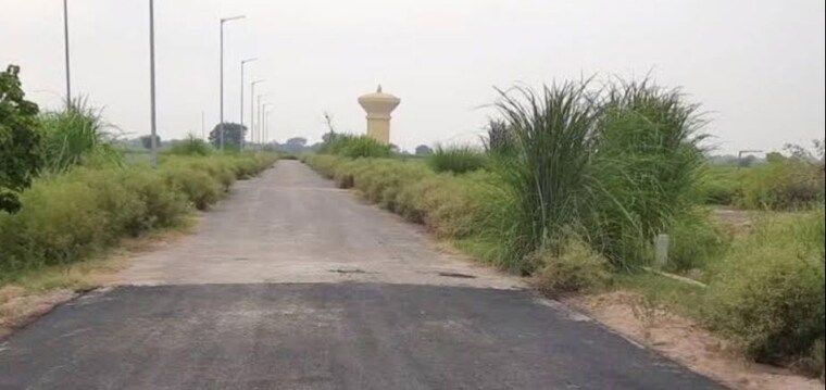 undefined, yeida-plots Commercial Land 120 Sq.Ft. In Dankaur Greater Noida 10663040