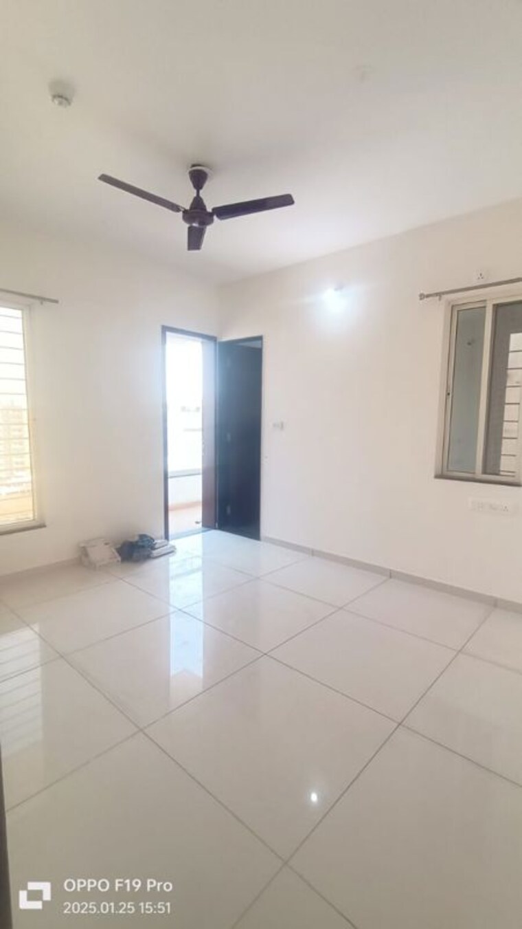 Bathroom, vilas-javdekar-yashwin-encore 2.5 Bedroom 950 Sq.Ft. Apartment In Wakad Pune 10663046
