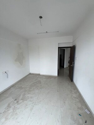 Bedroom in 2 BHK Apartment at Dar Us Salaam CHS, Agripada – for Sale