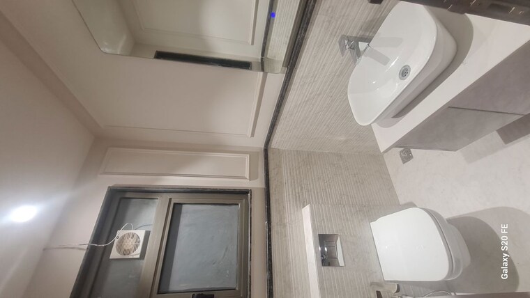 Bathroom, south city 1 3 Bedroom 1700 Sq.Ft. Builder Floor In South City 1 Gurgaon 10663052