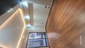Furnished Amenities in 3 BHK Builder Floor at South City 1 – for Sale