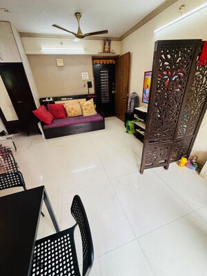 Team Area in 2 BHK Apartment at Dosti Group Maitri Vatika, Kalwa – for Rent