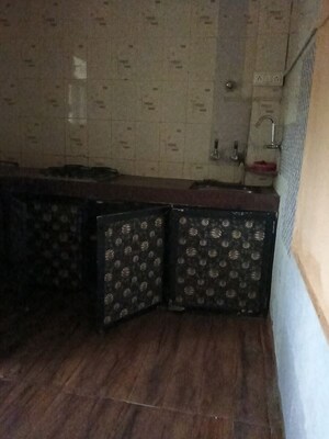 Bedroom in 2 BHK Apartment at Natasha Park 2, Mira Road – for Rent
