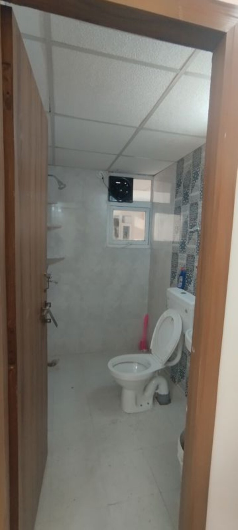 Bathroom, signature-global-the-millennia 2 Bedroom 800 Sq.Ft. Apartment In Sector 37d Gurgaon 10663077