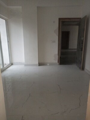 Room in 3 BHK Builder Floor at Noida Central – for Sale