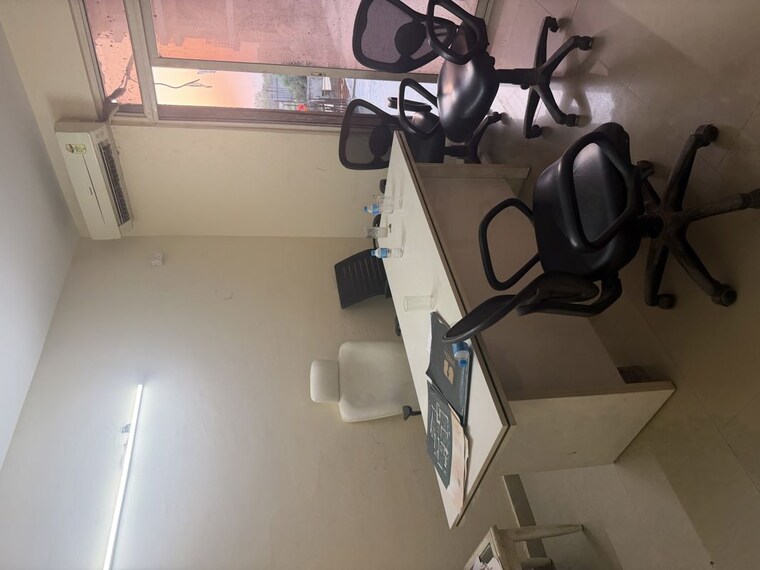 Team Area, unibera-apartment 3 Bedroom 1600 Sq.Ft. Apartment In Aimnabad Greater Noida 10663016