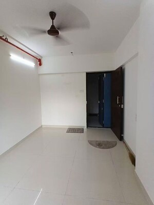 1 BHK Apartment For Sale in Lalani Grandeur, Goregaon East