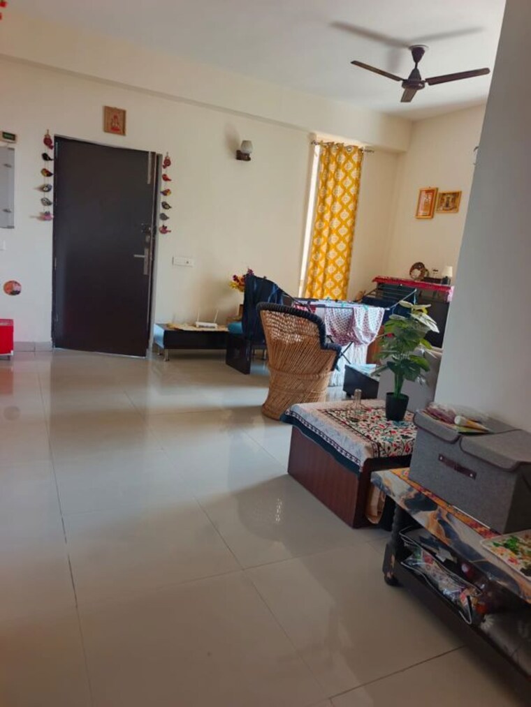 Living Room, pioneer-park-araya 2 Bedroom 1252 Sq.Ft. Apartment In Sector 61 Gurgaon 10663115
