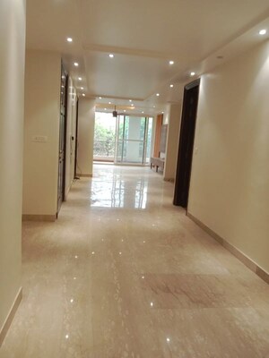 Room in 4 BHK Builder Floor at Sector 45 – for Sale
