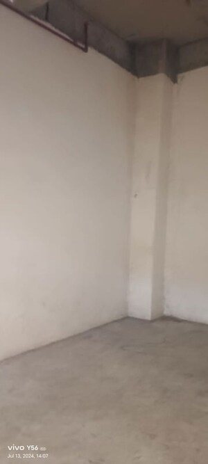 Room in  Showroom at Unitech Uniworld Downtown, Rajarhat – for Rent
