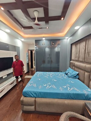 Bedroom in 3.5 BHK Apartment at Elite Golf Green, Sector 79 – for Rent