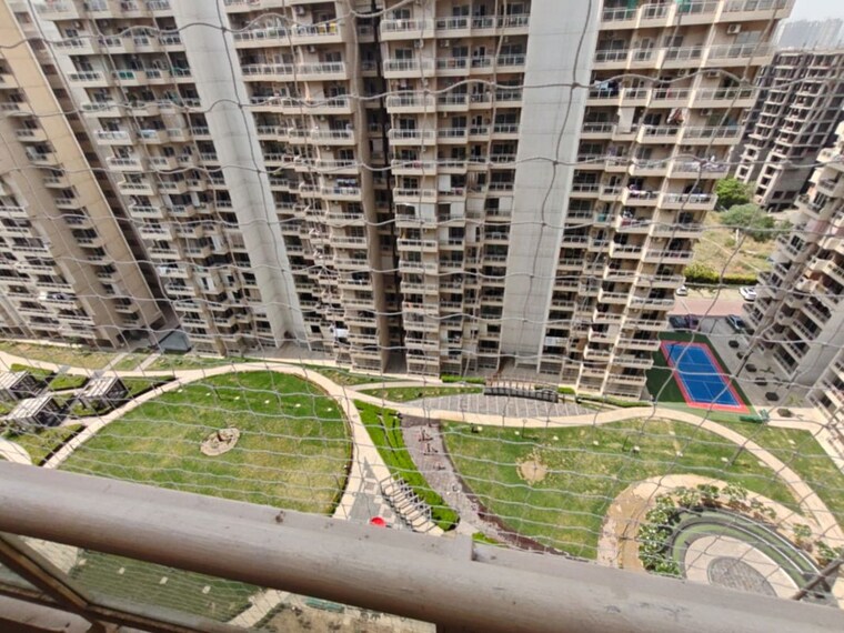 Balcony, elite-golf-green 3.5 Bedroom 1890 Sq.Ft. Apartment In Sector 79 Noida 10663137