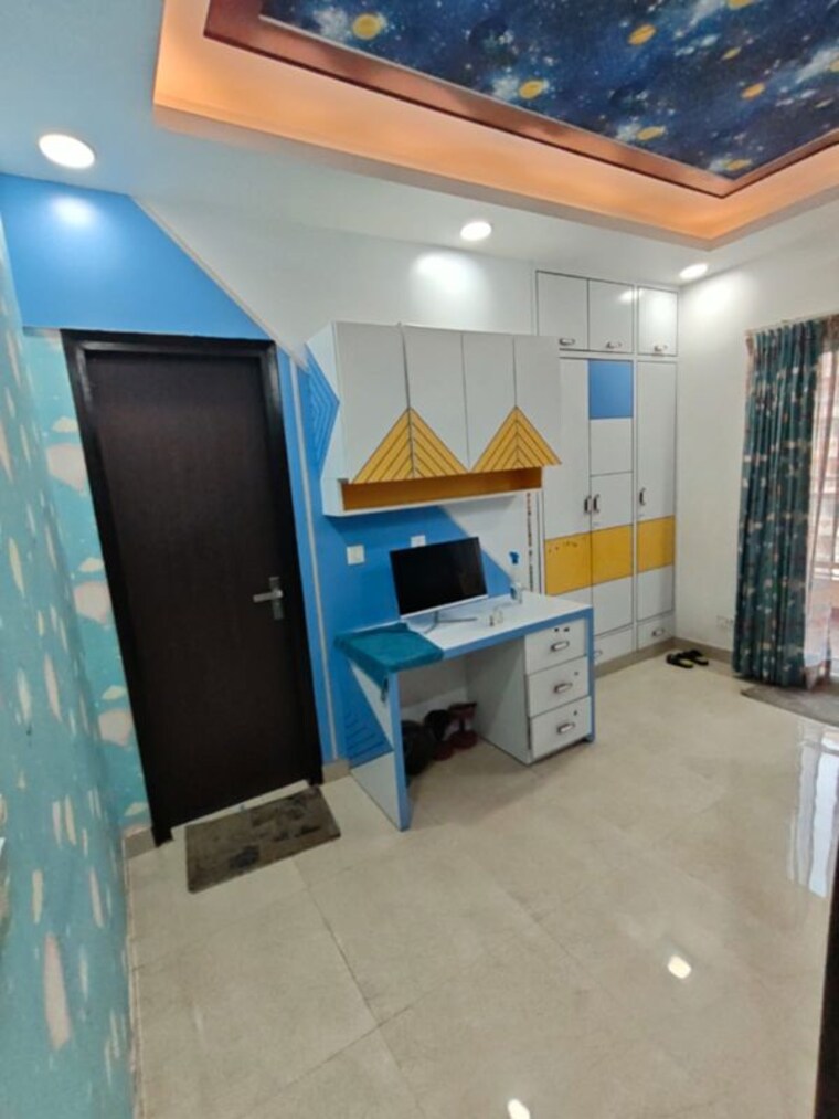 Team Area, elite-golf-green 3.5 Bedroom 1890 Sq.Ft. Apartment In Sector 79 Noida 10663137