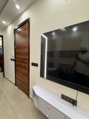 Furnished Amenities in 2 BHK Apartment at Freedom Fighters Enclave – for Rent