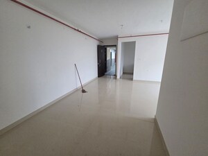 Room in 3 BHK Apartment at Hubtown Rising City, Ghatkopar East – for Rent