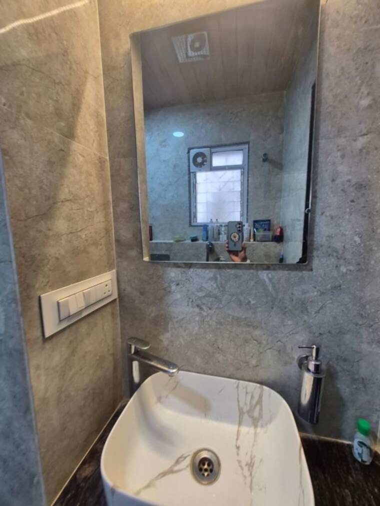 Bathroom, naiknavare-park-dew-chs-ltd 3 Bedroom 1800 Sq.Ft. Apartment In Kharghar Navi Mumbai 10663102