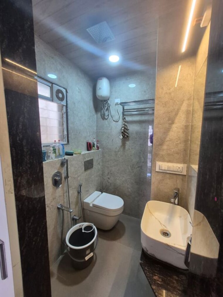 Bathroom, naiknavare-park-dew-chs-ltd 3 Bedroom 1800 Sq.Ft. Apartment In Kharghar Navi Mumbai 10663102