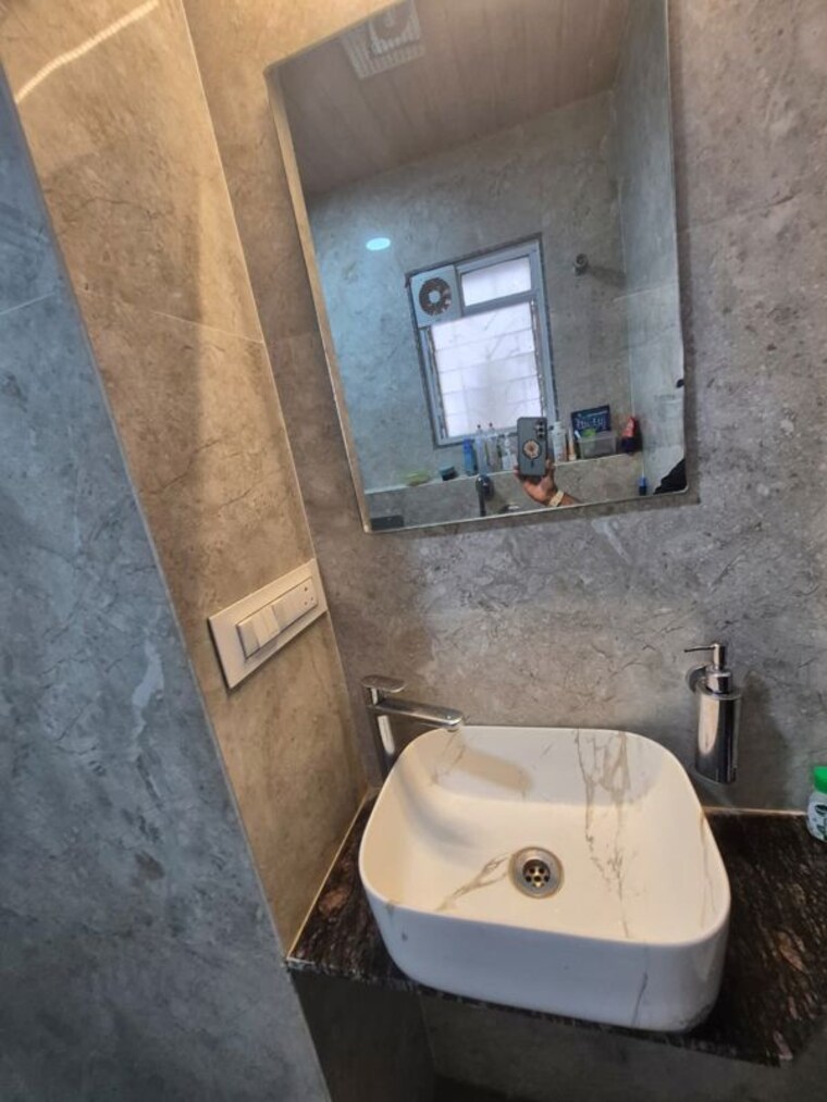 Bathroom, naiknavare-park-dew-chs-ltd 3 Bedroom 1800 Sq.Ft. Apartment In Kharghar Navi Mumbai 10663102