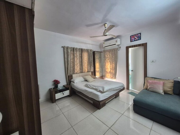 Living Room, naiknavare-park-dew-chs-ltd 3 Bedroom 1800 Sq.Ft. Apartment In Kharghar Navi Mumbai 10663102