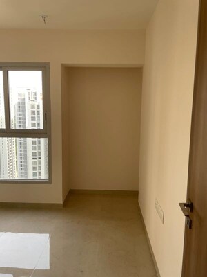1 BHK Apartment For Rent in Raymond Ten X Habitat, Pokhran Road No Two