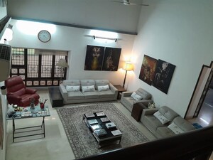 Living Room in 5 BHK Villa at Mla Colony – for Rent