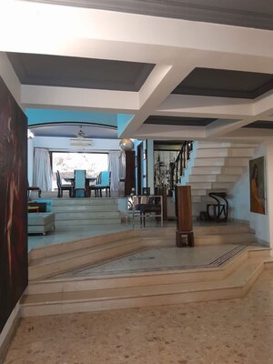 Parking in 5 BHK Villa at Mla Colony – for Rent