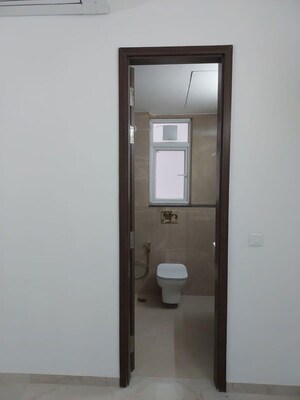 Furnished Amenities in 2 BHK Apartment at Signature Global City, Sector 37d – for Rent