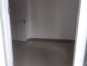 Bathroom in 3.5 BHK Apartment at Mahagun Moderne, Sector 78 – for Rent