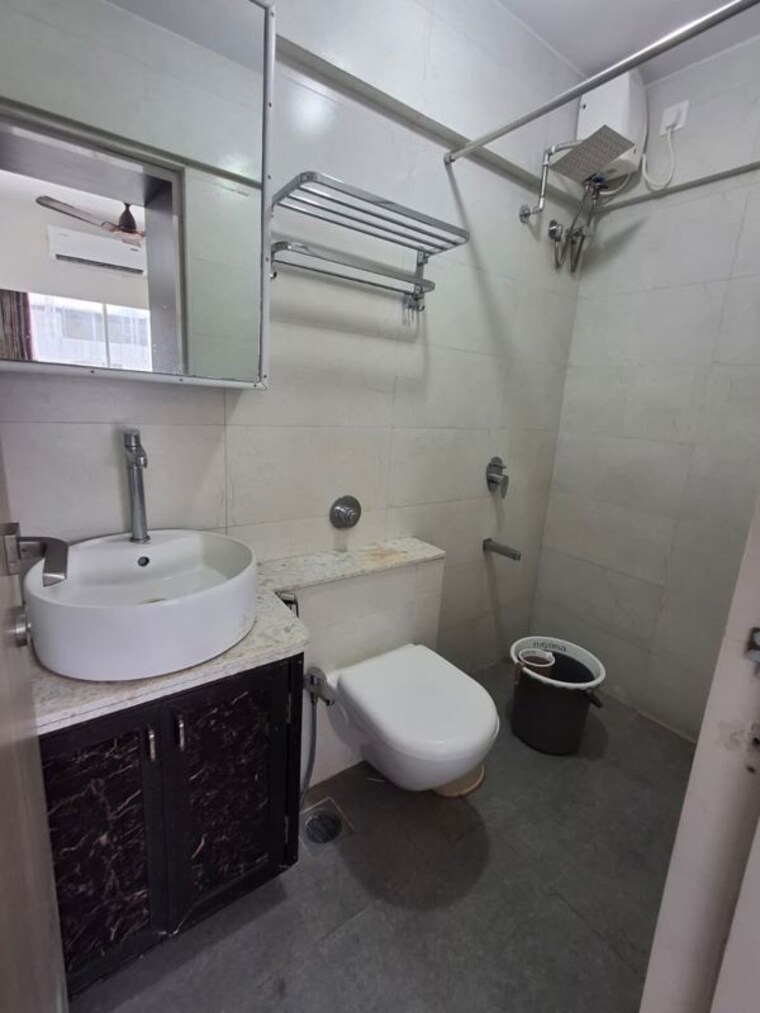 Bathroom, sugee-atharva 1.5 Bedroom 470 Sq.Ft. Apartment In Prabhadevi Mumbai 10663218