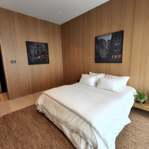 Bedroom in 4 BHK Apartment at Progressive One, Vashi Sector 4 – for Sale