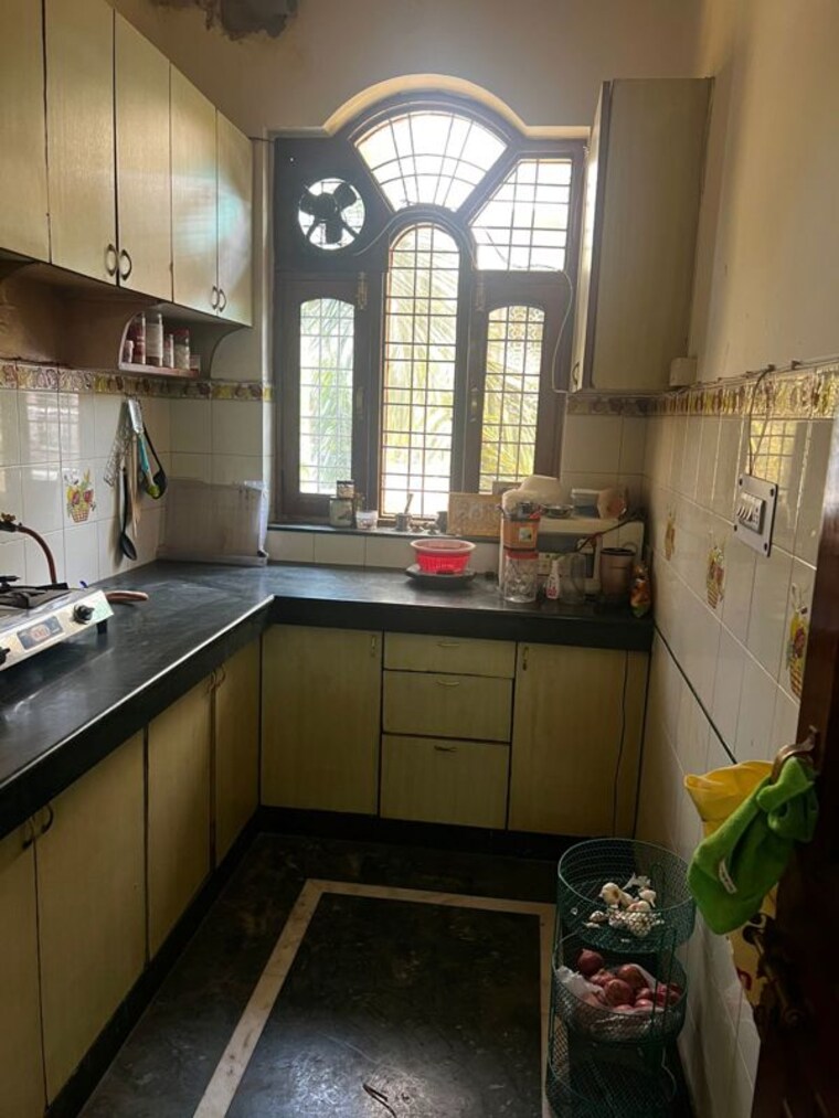Kitchen, sector 40 2 Bedroom 205 Sq.Yd. Builder Floor In Sector 40 Gurgaon 10663214
