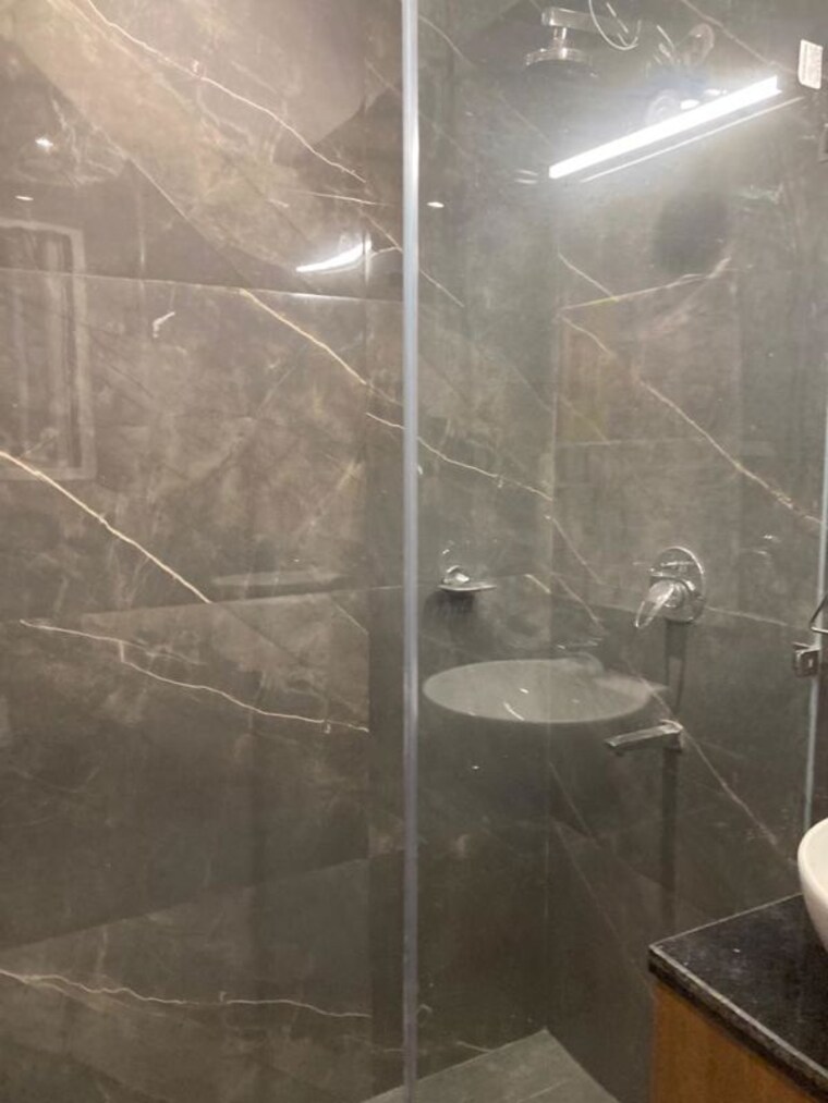 Bathroom, sector 46 4 Bedroom 2400 Sq.Ft. Builder Floor In Sector 46 Gurgaon 10663236