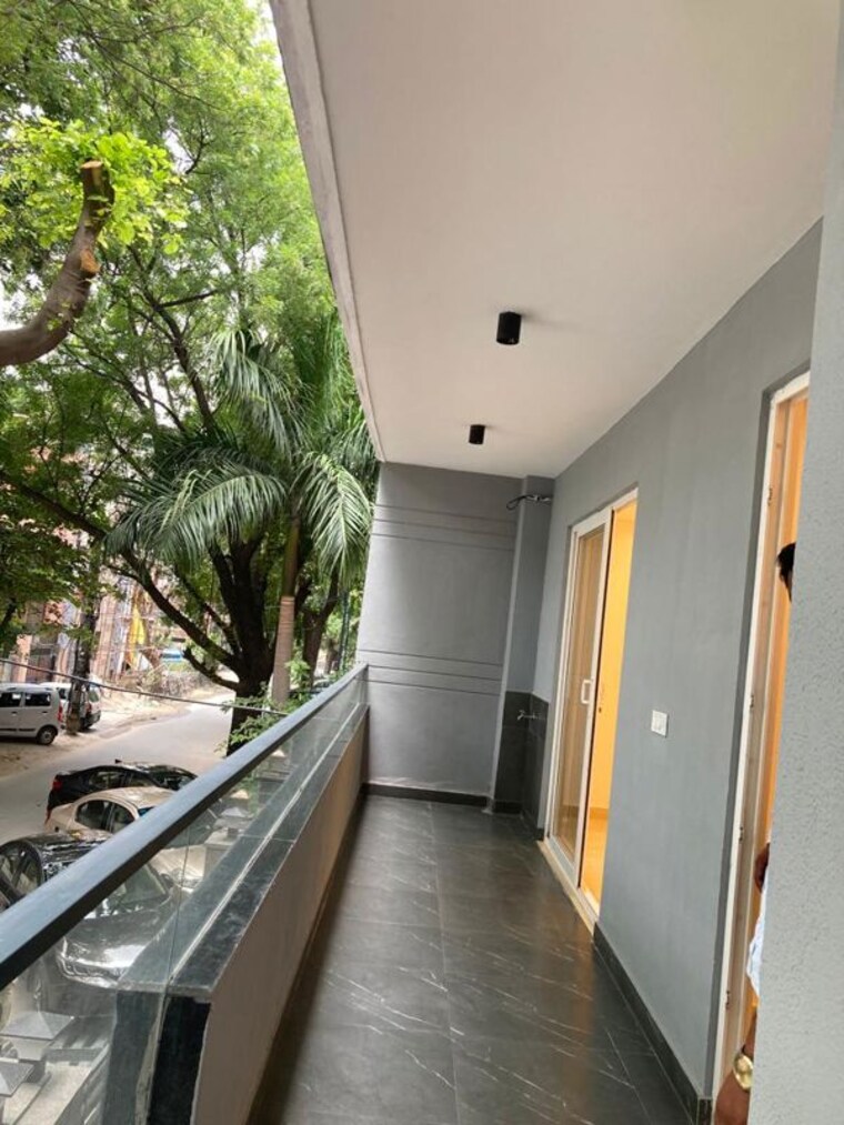 Balcony, sector 46 4 Bedroom 2400 Sq.Ft. Builder Floor In Sector 46 Gurgaon 10663236