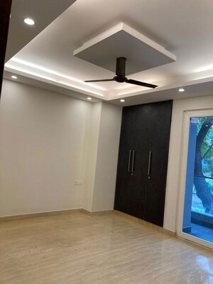 Room in 4 BHK Builder Floor at Sector 46 – for Sale