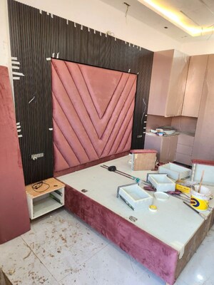 Master Bedroom in 3 BHK Builder Floor at Dilshad Colony – for Sale