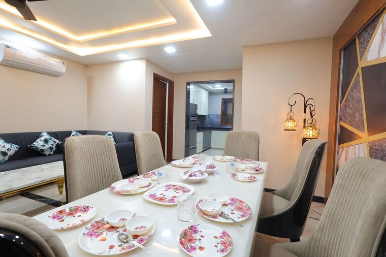 Bedroom, sector 43 2 Bedroom 260 Sq.Yd. Builder Floor In Sector 43 Gurgaon 10663249