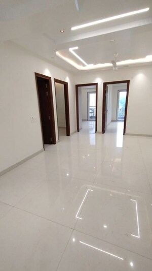 Room in 4 BHK Builder Floor at Sector 46 – for Sale