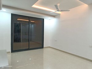 Room in 4 BHK Builder Floor at Sector 46 – for Sale