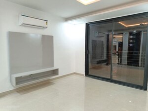Room in 4 BHK Builder Floor at Sector 46 – for Sale