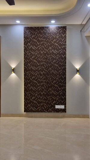 Furnished Amenities in 3 BHK Builder Floor at Sector 52 – for Sale