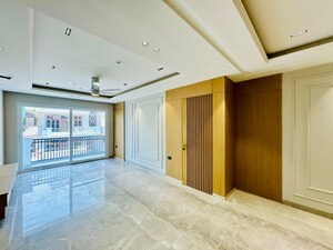 4 BHK Builder Floor For Sale in Sector 52