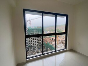 Room in 2 BHK Apartment at Lodha Woods, Kandivali East – for Rent