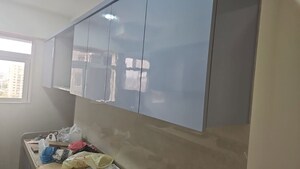 Furnished Amenities in 3 BHK Apartment at Dosti Mezzo 22, Sion East – for Rent