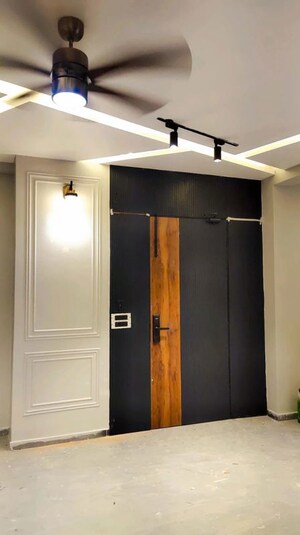 Building Lobby in 3 BHK Builder Floor at Sector 51 – for Sale